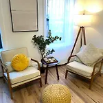 Luxury Boutique Home - 5 Beds 2 Baths 25 Minutes To Nyc