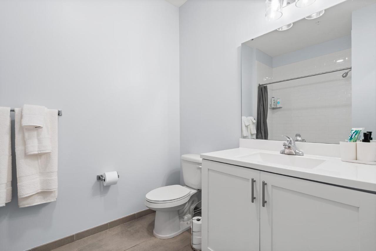 2 Bed With Gym And Laundry Minutes From Nyc Jersey City