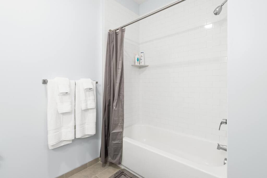 Apartment Urban Elegance: 20 Minutes To Nyc Jersey City