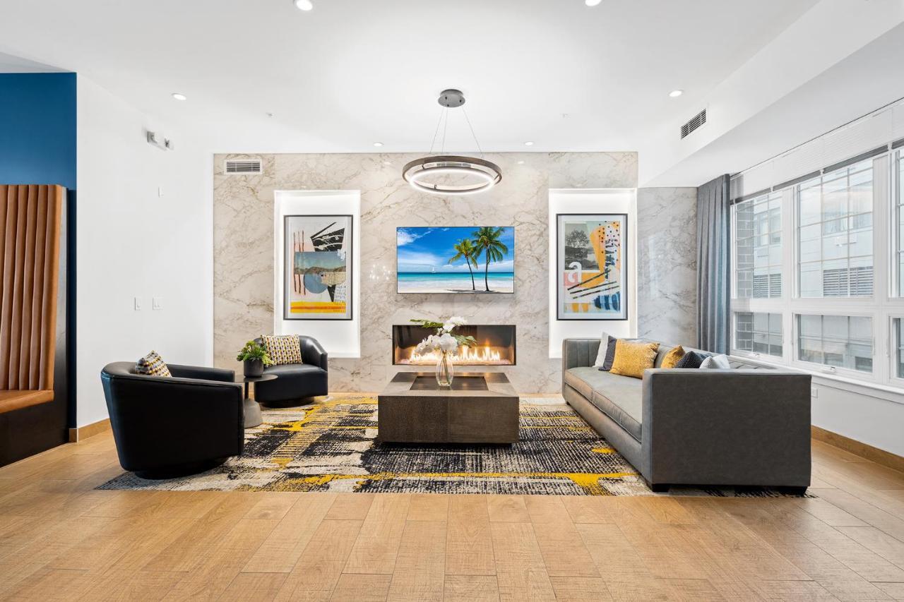 2 Bed With Gym And Laundry Minutes From Nyc Apartment *