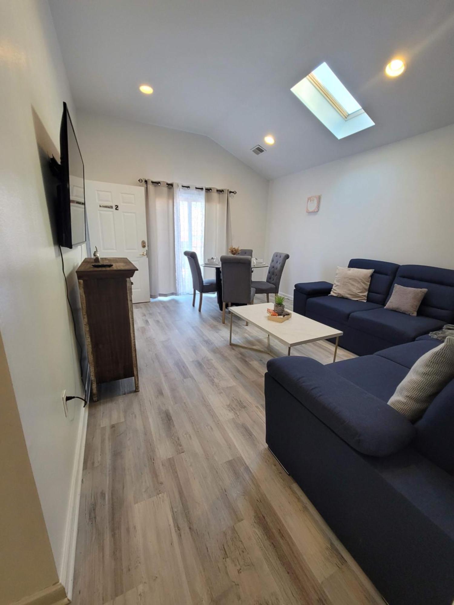 Luxury 5queenbed - 20 Min Away Manhattan Apartment