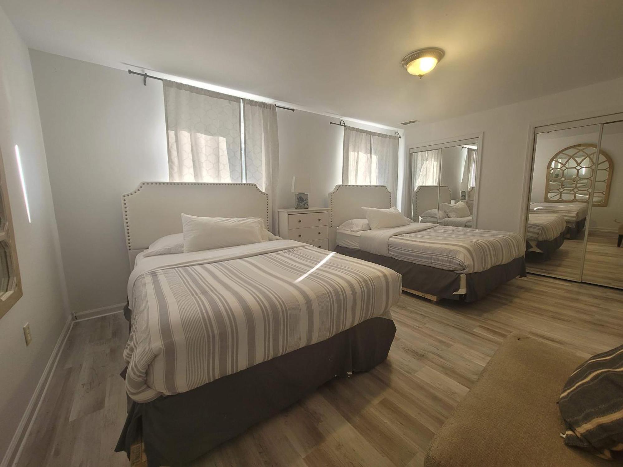 Luxury 5queenbed - 20 Min Away Manhattan *
