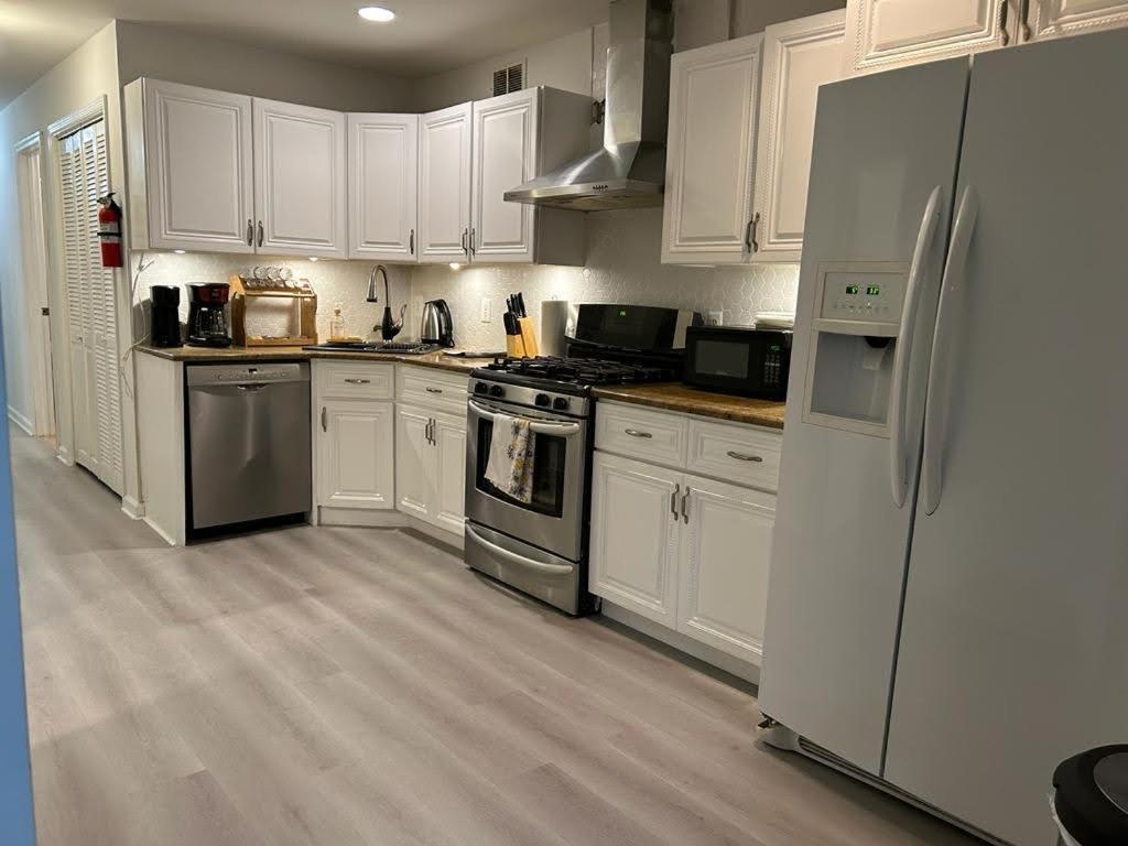 Apartment Luxury 5queenbed - 20 Min Away Manhattan *
