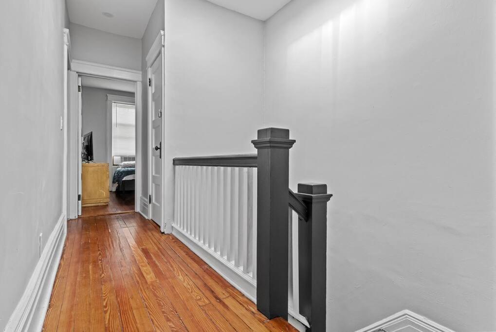Beautiful Door Brownstone Homestay