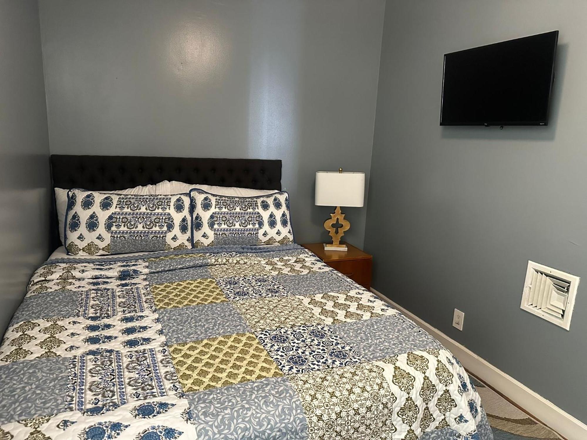 Apartment Genevieves Lovely *