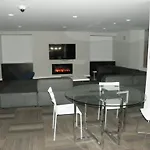 Cesar Suites At River Court