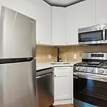 Jersey City Monthly Boutique 20 Min To Nyc