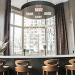 New York Area Modern Suites