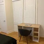 Modern & Spacious 3 Bed & 2 Ba Condo Mins From Nyc