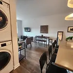 Pristine 2Br Apt With Modern Amenities Near Nyc