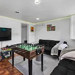 Large Luxury Home With Game Room & Backyard Near Nyc With Parking