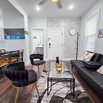 Cozy Apartment Near A New York