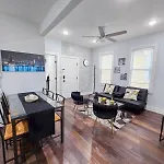 Cozy Apartment Near A New York