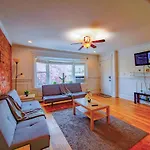 Stylish 3 Bed, Minutes To Nyc!