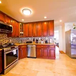 Stylish 3 Bed, Minutes To Nyc!