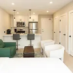 Luxury Stay For Nyc Visit Jersey City 7 Min Walk Nyc Train Station
