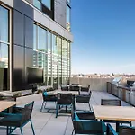 Deedee\'S Sky Rise Apartments At Newport II