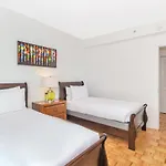 Dharma Home Suites Jc At Paulus Hook