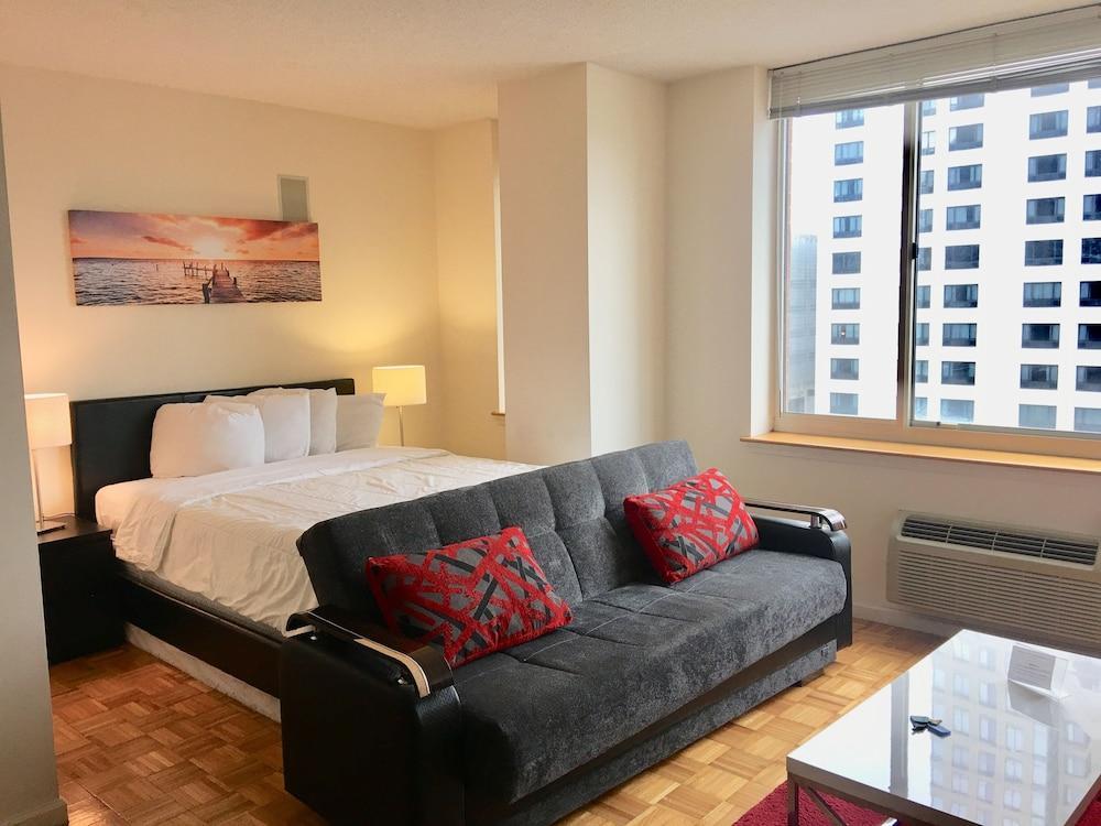 New York Area Modern Apartment *