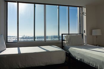 Sky City At 30 Regent