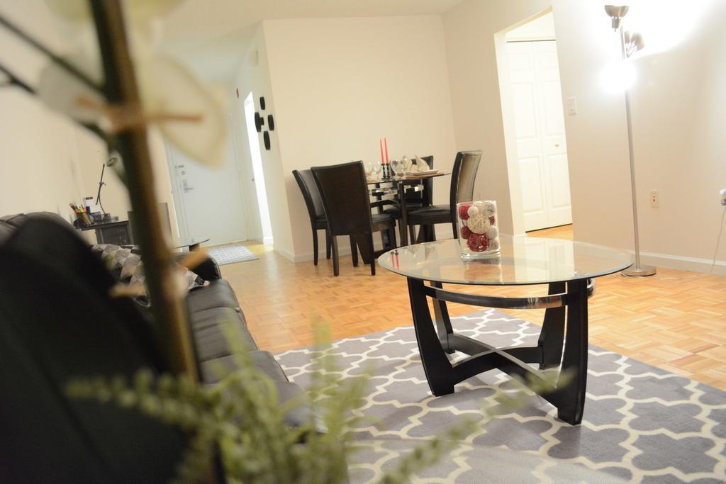 Cesar At River Court Apartment