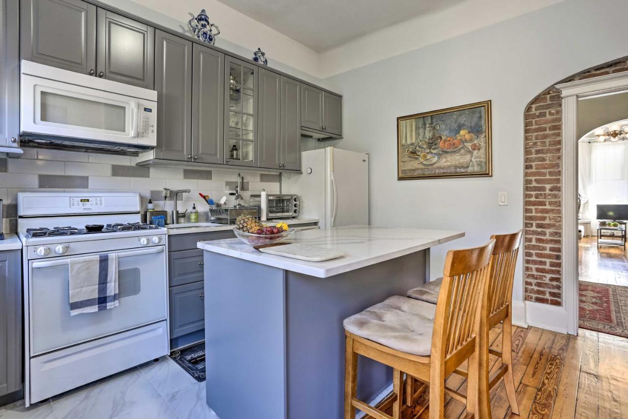 Contemporary Jersey Abode About 5 Mi To Nyc!