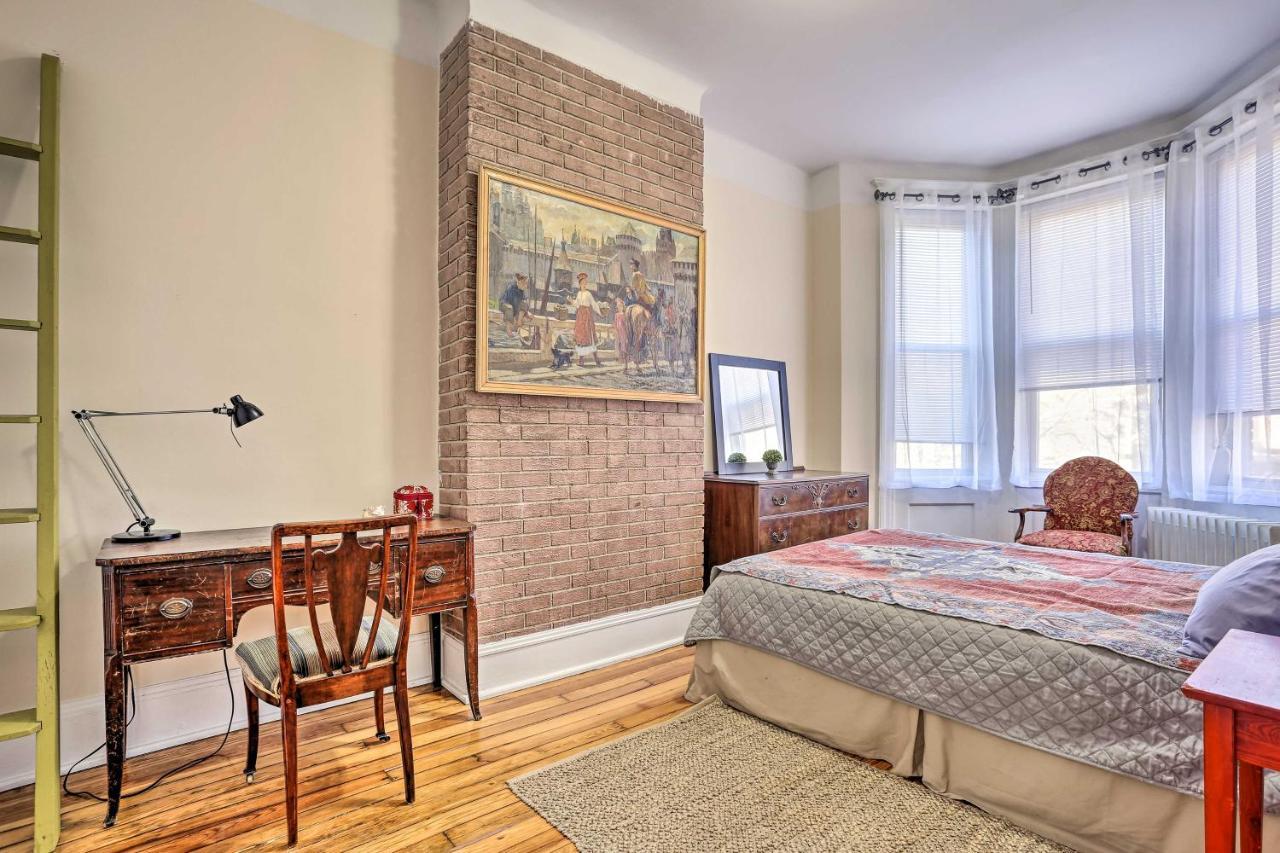 Contemporary Jersey Abode About 5 Mi To Nyc! Holiday home