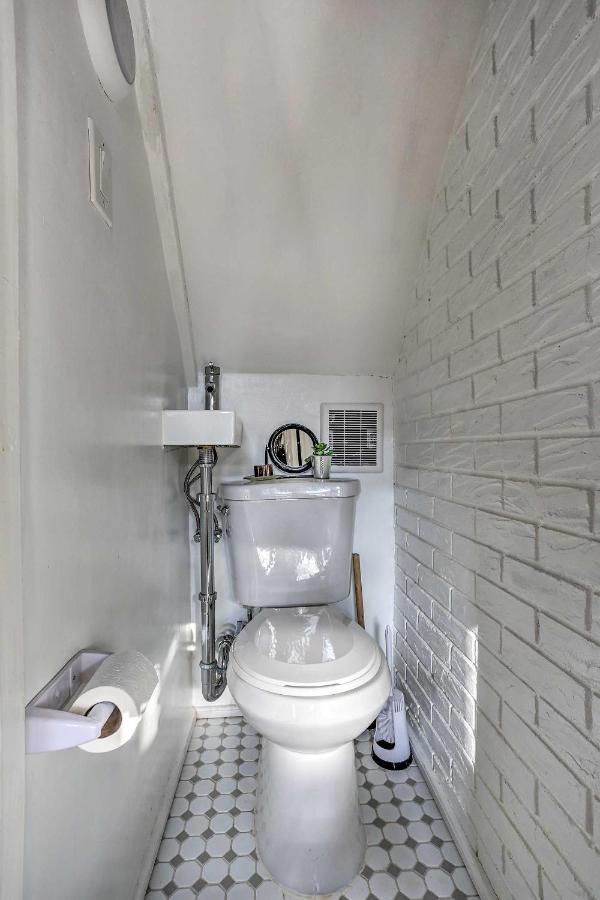 Contemporary Jersey Abode About 5 Mi To Nyc!