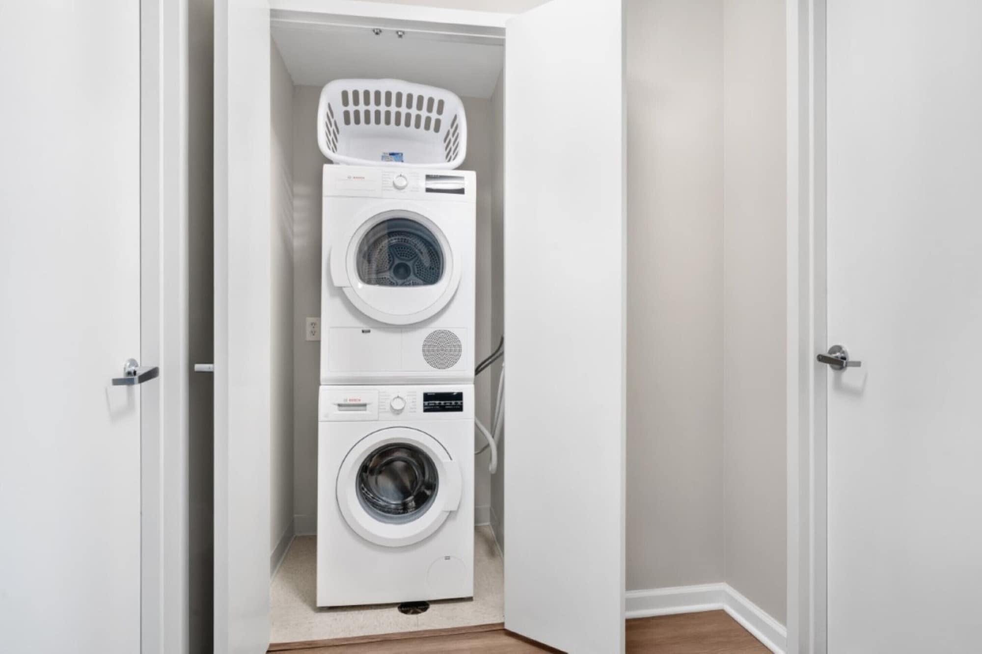 Global Luxury Suites Downtown Jersey City Apartment