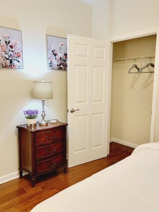 Modern 4 Bed Jersey City, Nj Easy Access To Manhattan Jersey City