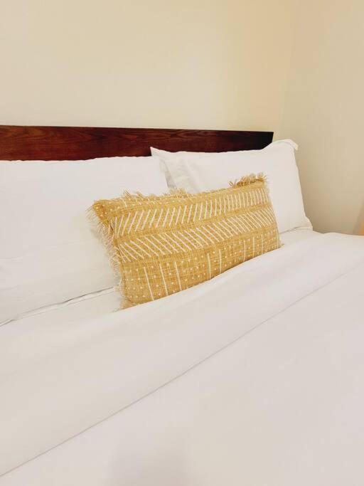 Modern 4 Bed Jersey City, Nj Easy Access To Manhattan Guest house
