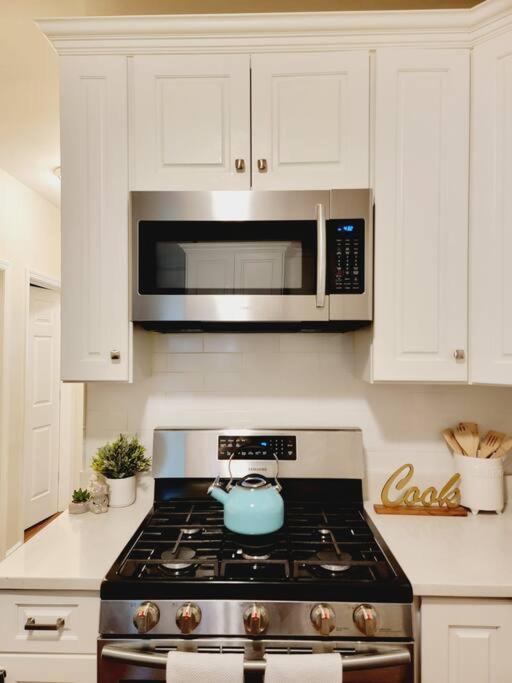 Modern 4 Bed Jersey City, Nj Easy Access To Manhattan Guest house