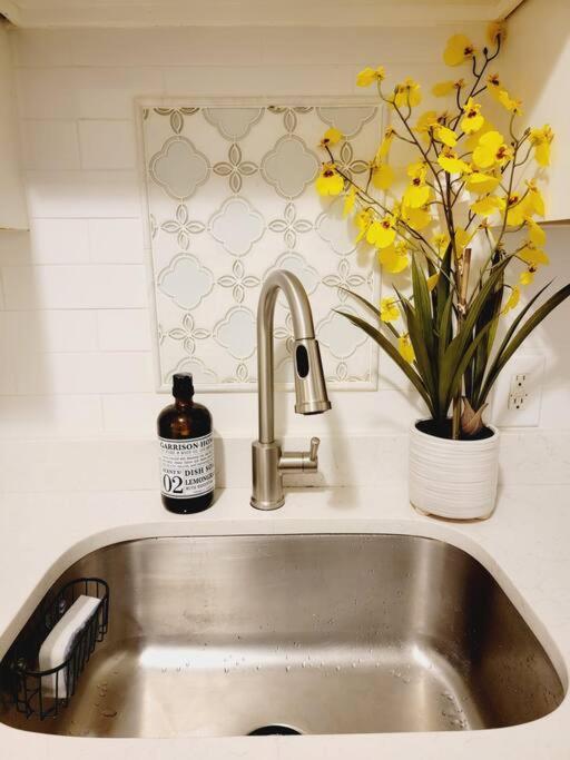 Modern 4 Bed Jersey City, Nj Easy Access To Manhattan Guest house