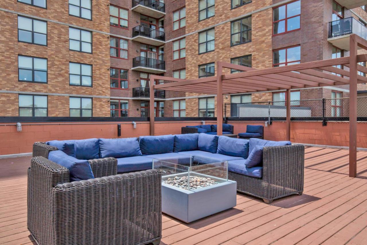 Jersey 1br W Doorman Gym Wd Nr Shuttle Nyc-945 *