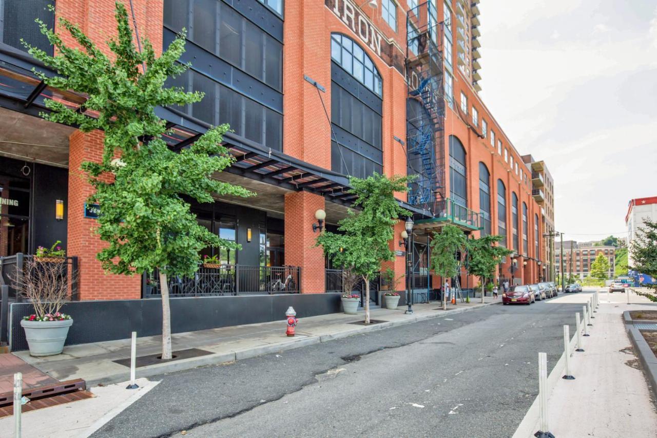 Jersey 1br W Doorman Gym Wd Nr Shuttle Nyc-945 Apartment