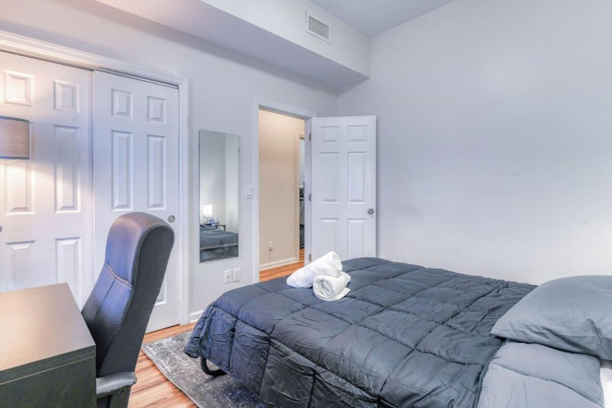 Apartment Two Modern Minutes To Nyc Jersey City