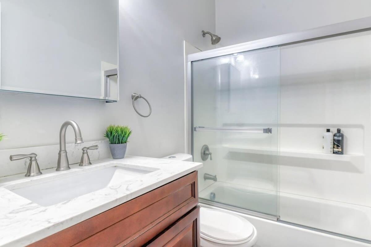 Two Modern Minutes To Nyc Apartment *