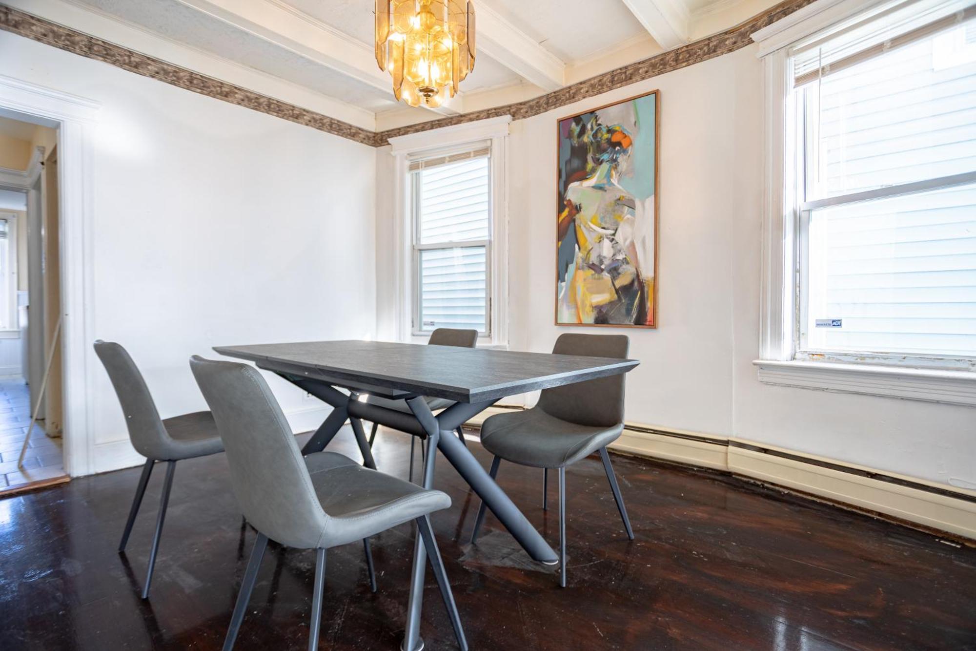 Spacious & Stylish 2br Near Manhattan Jersey City