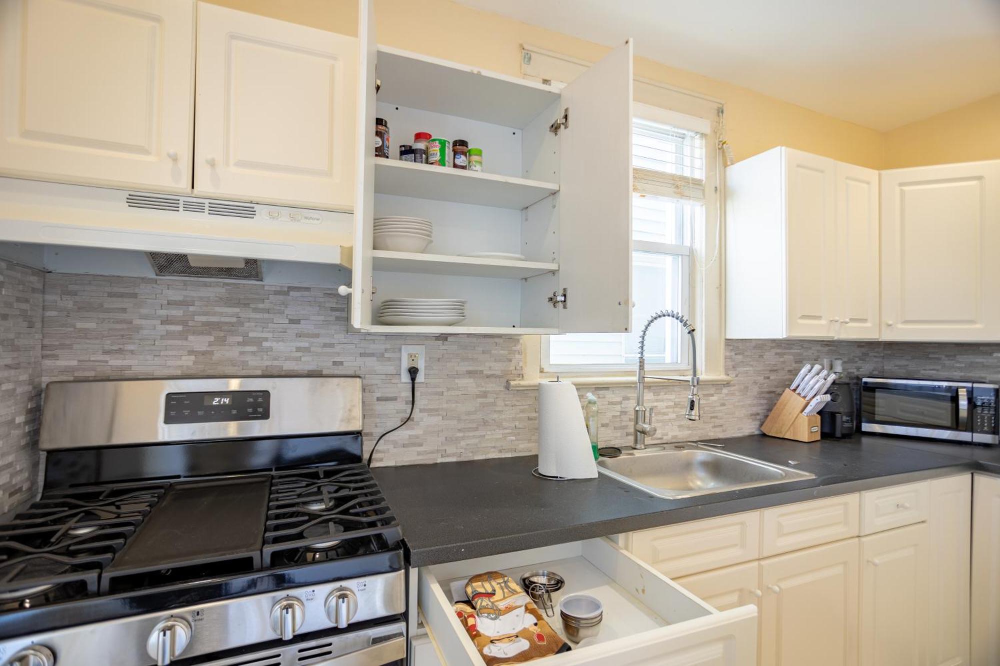 Spacious & Stylish 2br Near Manhattan *