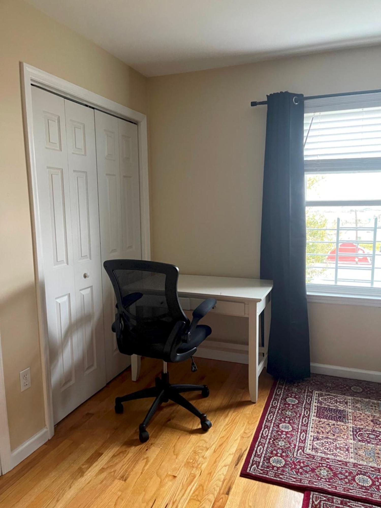 Apartment Business & Family Friendly Balcony Jacuzzi Free Park *