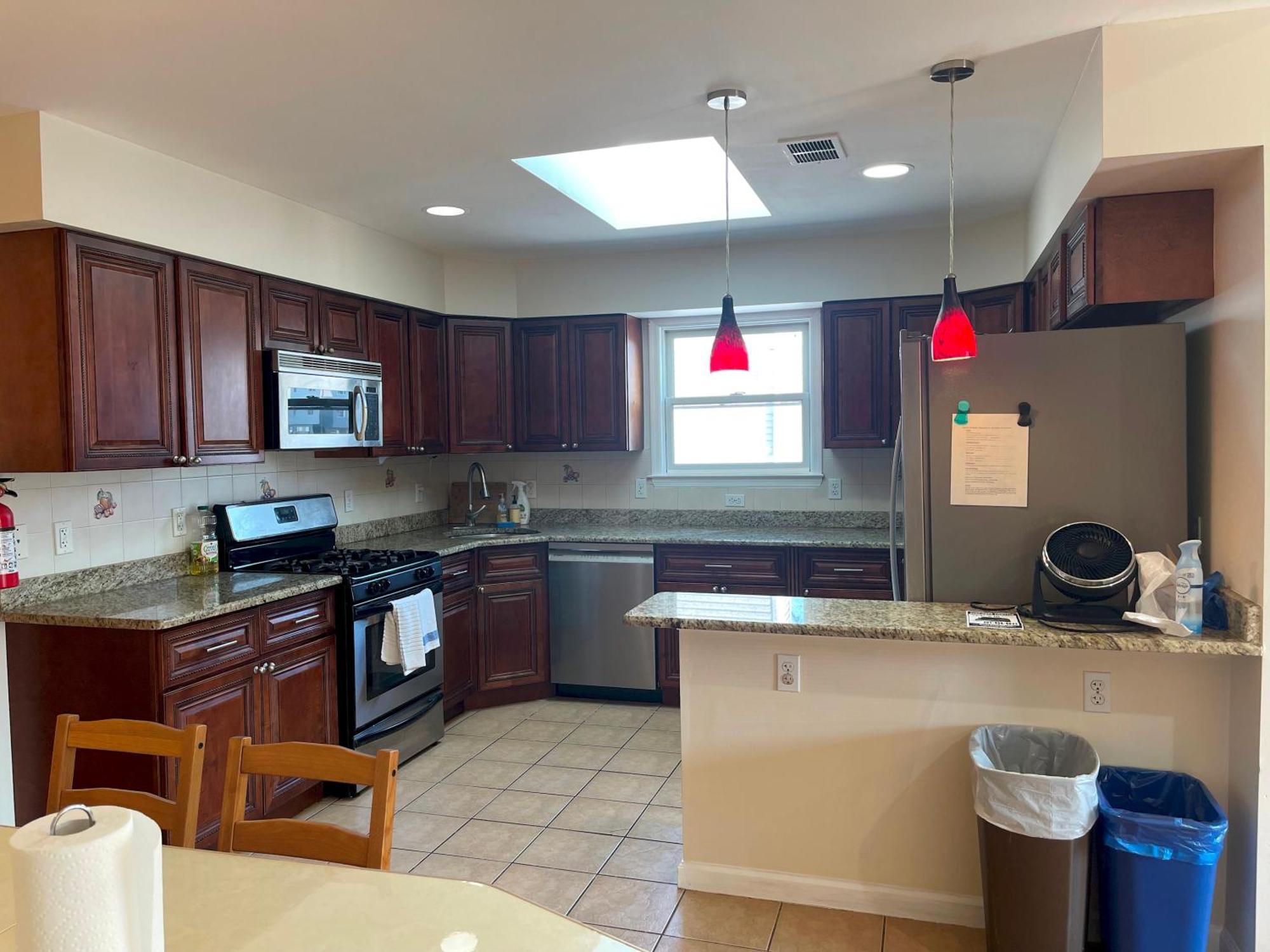 Business & Family Friendly Balcony Jacuzzi Free Park Jersey City