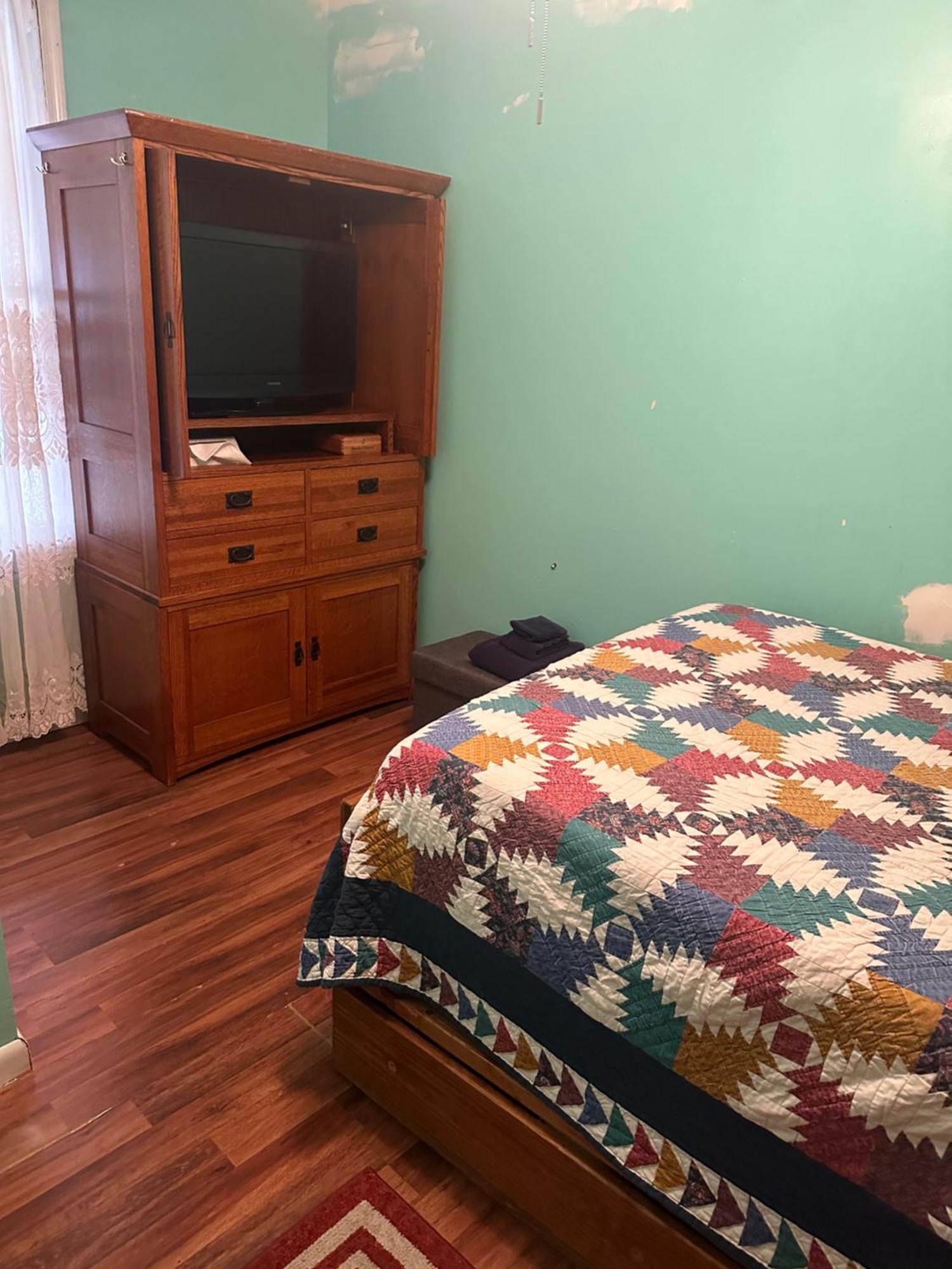 Genevieve's Comfort Pad Apartment *