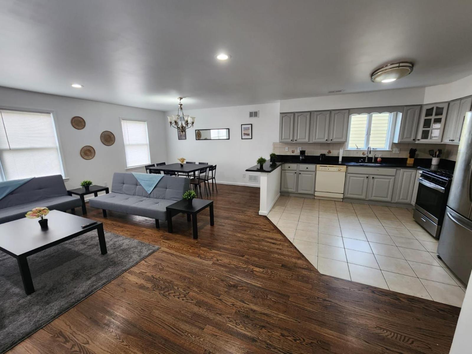 Apartment Close To Nyc - 3bd Spacious And Secluded Apt