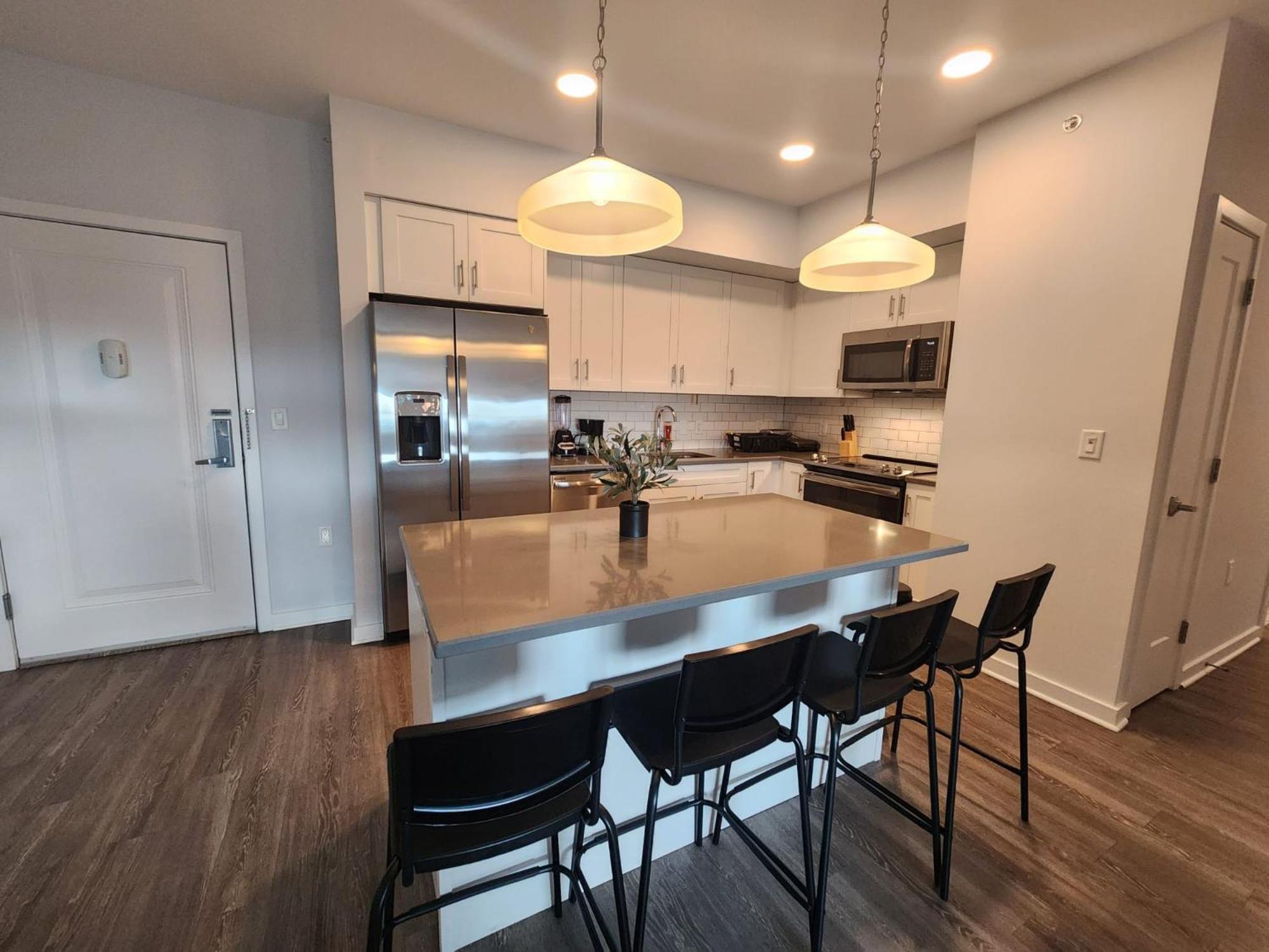 Pristine 2br Apt With Modern Amenities Near Nyc Jersey City