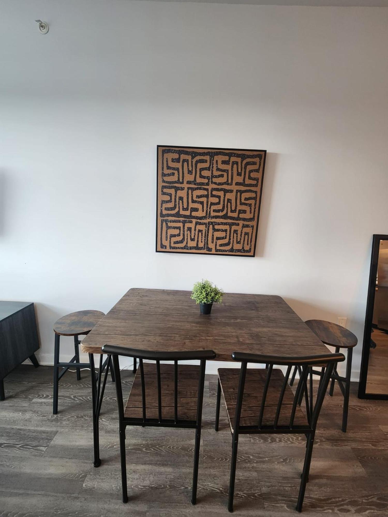 Apartment Pristine 2br Apt With Modern Amenities Near Nyc *