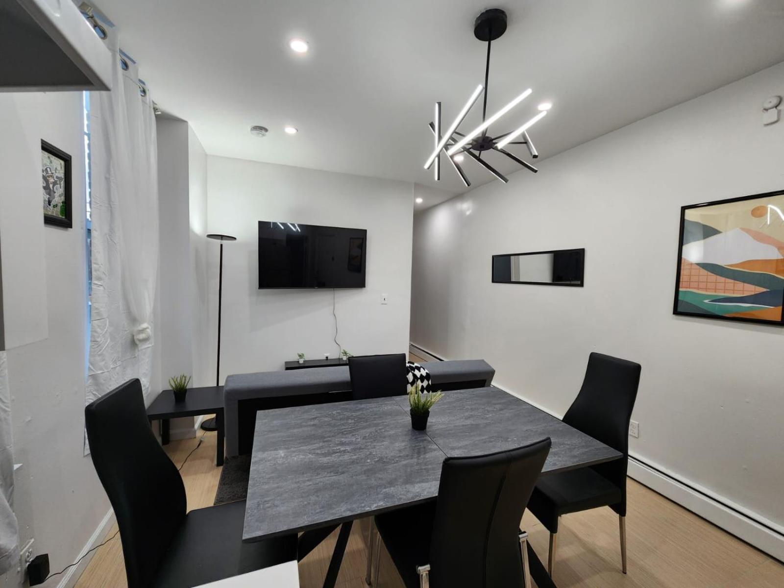 Apartment Accessible And Spacious 2br-apt Mins Nyc *