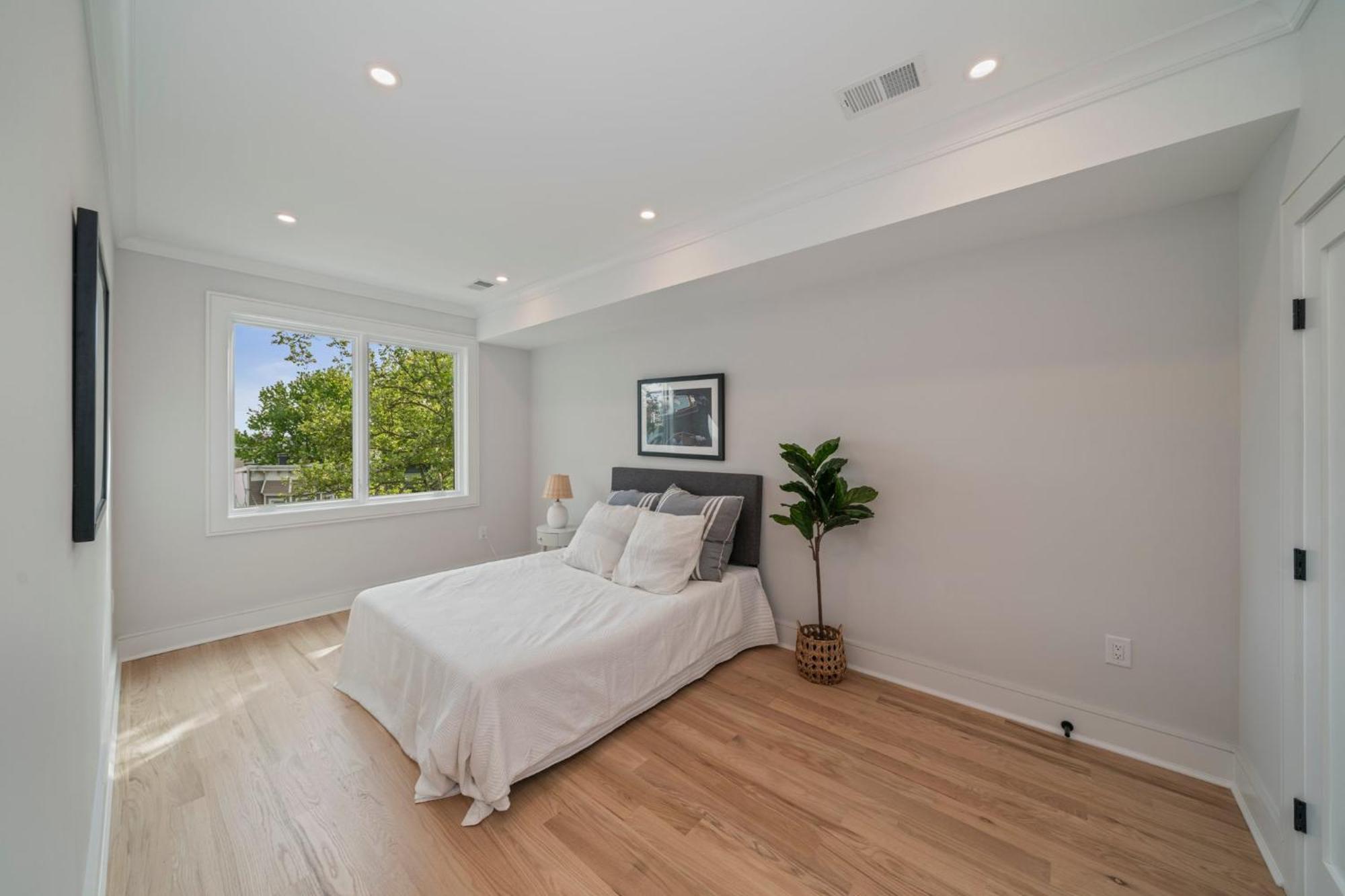 Huge 2000 Sqft Luxury & Stylish Minutes To New York