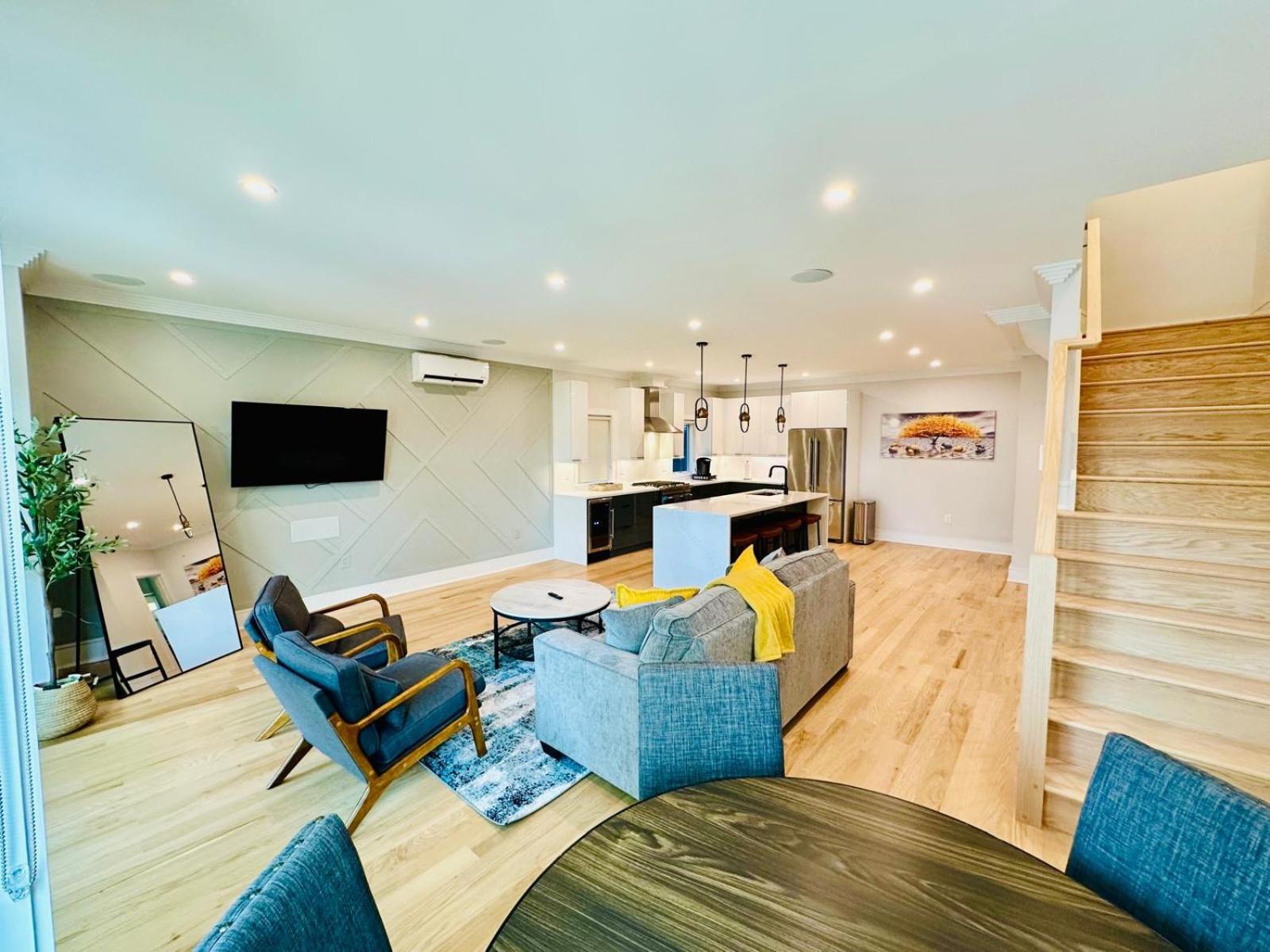 Villa Huge 2000 Sqft Luxury & Stylish Minutes To New York *