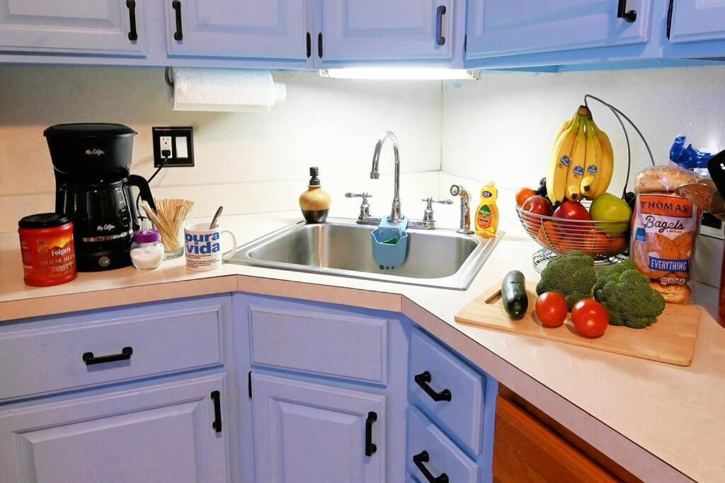 Apartment Urban Oasis With Sauna And King Bed With Free Parking Plus More