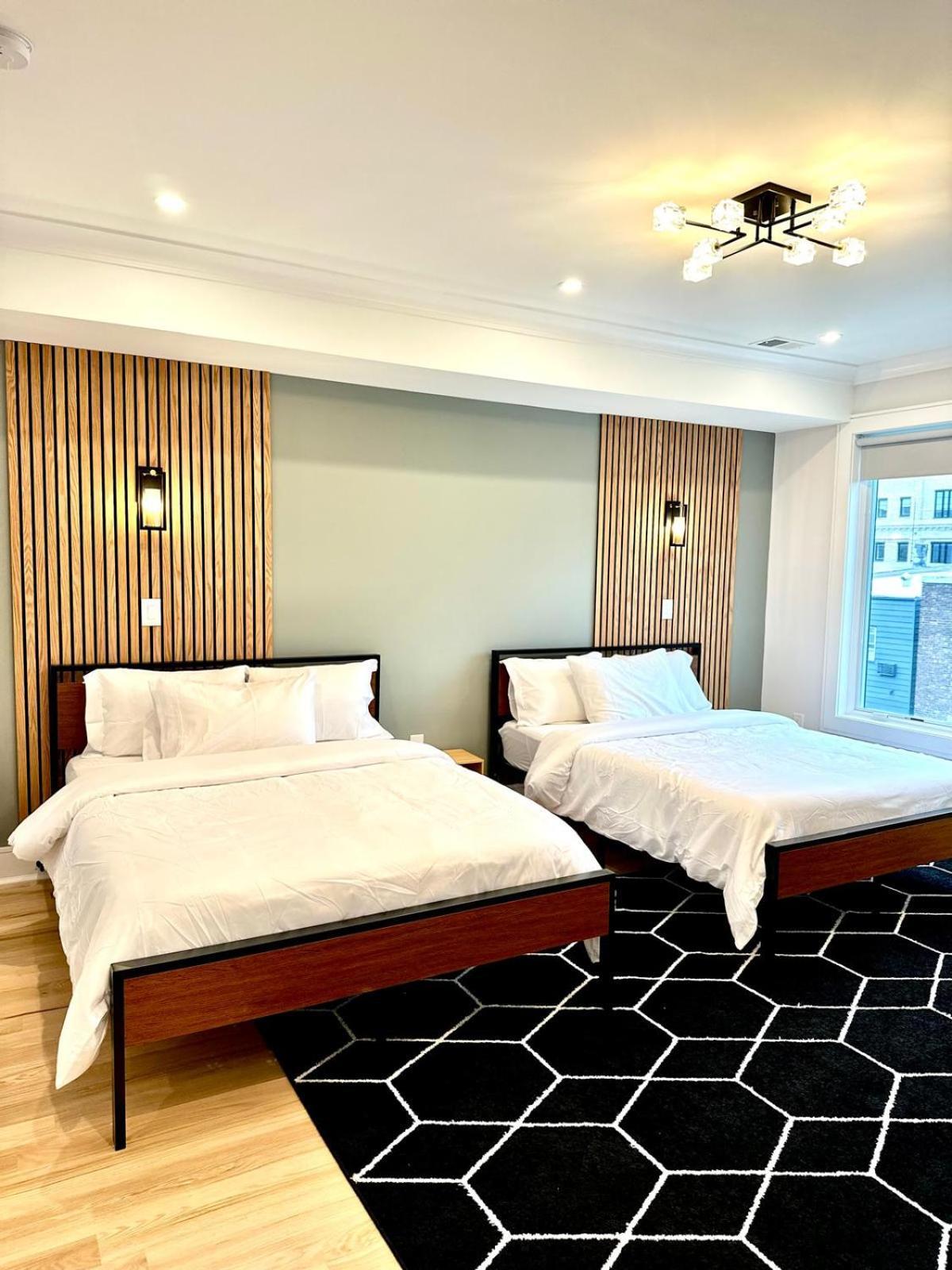 Huge 2000 Sqft Luxury & Stylish Minutes To New York *